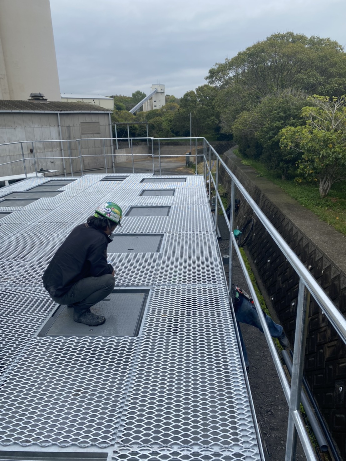 点検歩廊・手摺